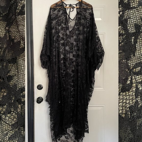 Black Lace Beach Cover Up Caftan - Picture 3 of 5